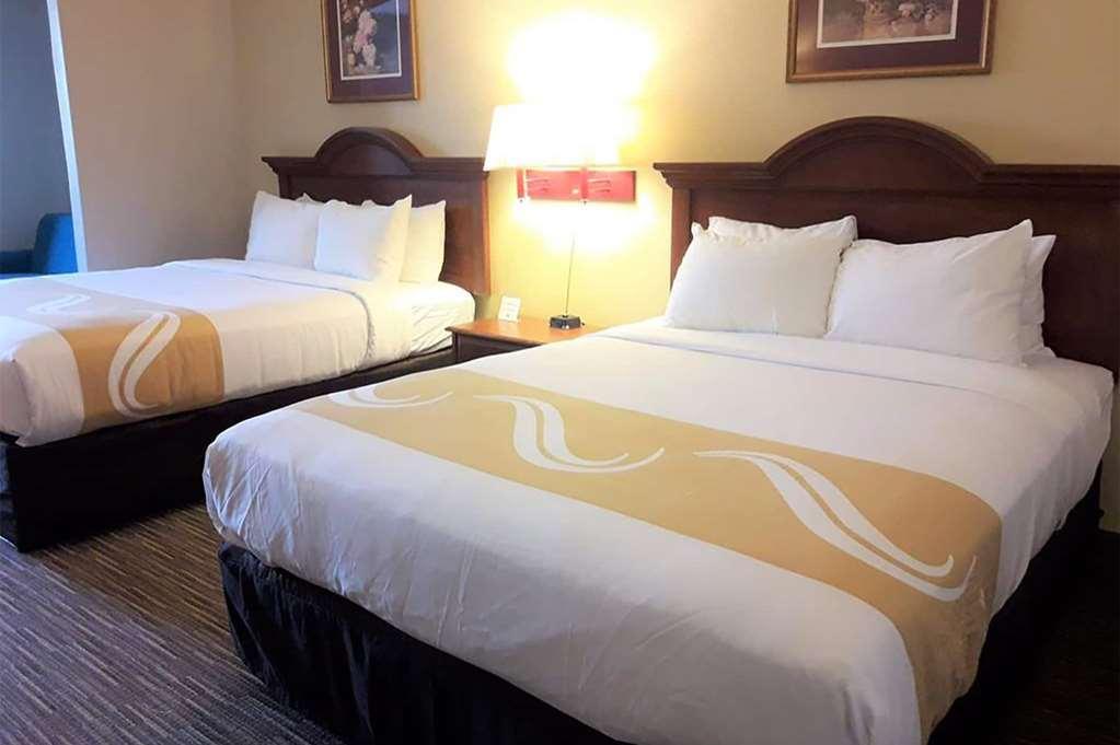 Days Inn & Suites By Wyndham Rehoboth Beach / Dewey Dewey Beach Zimmer foto